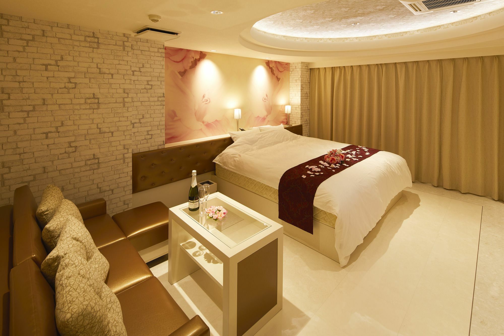 Hotel Venus Neo (Adults Only) Нагоя Екстериор снимка